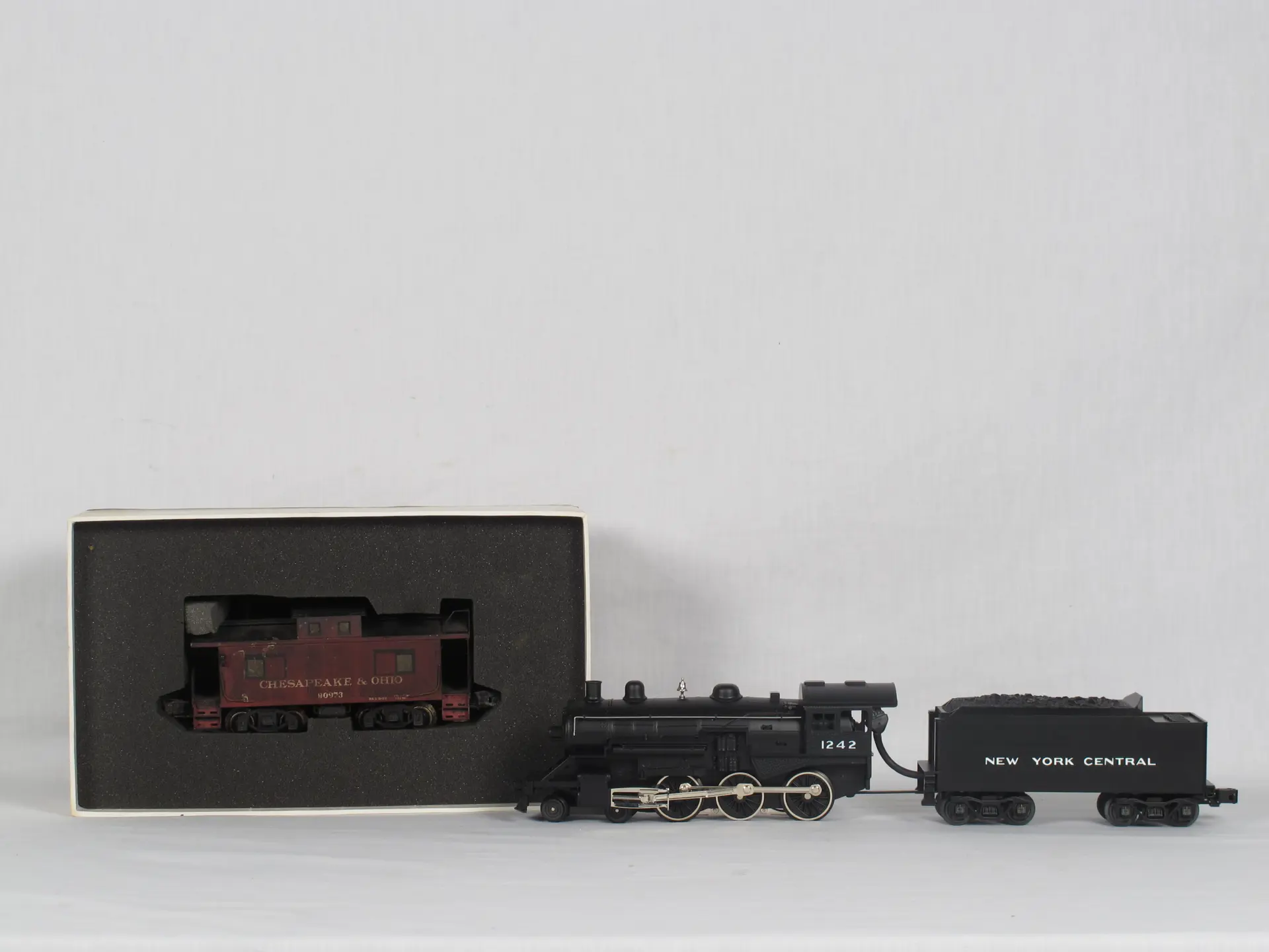 RightofWay C & O , O Gauge Smoking Caboose & M.T.H. Engine and Tender