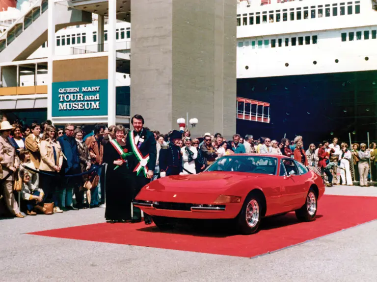 The Mastersons show off their Daytona after winning Best of Show at the Queen Mary Concours d’Elegance in 1988.