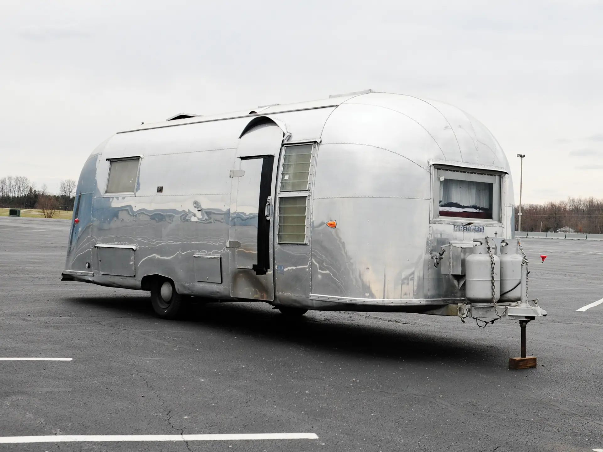 1960 Airstream Tradewind | Auburn Spring 2019 | RM Sotheby's