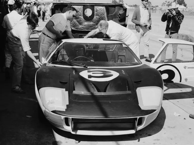 P/1032 at the 1966 12 Hours of Sebring driven by Walt Hansgen and Mark Donohue to a 2nd place finish.