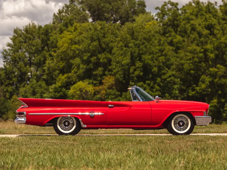 1961 Chrysler 300-G Conv | RM Sotheby's | Photo: Teddy Pieper - @vconceptsllc