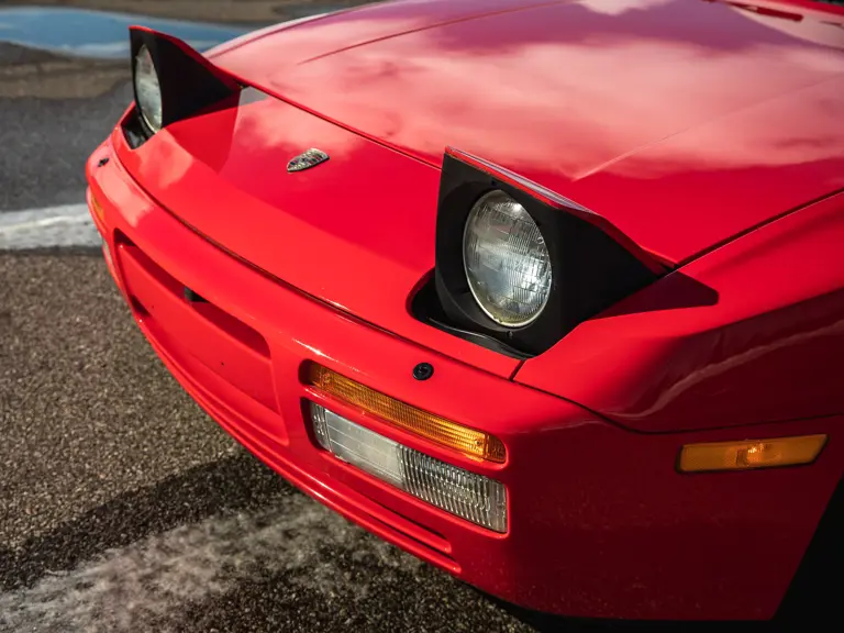 1986 Porsche 944 Turbo | Photo: Teddy Pieper @vconceptsllc