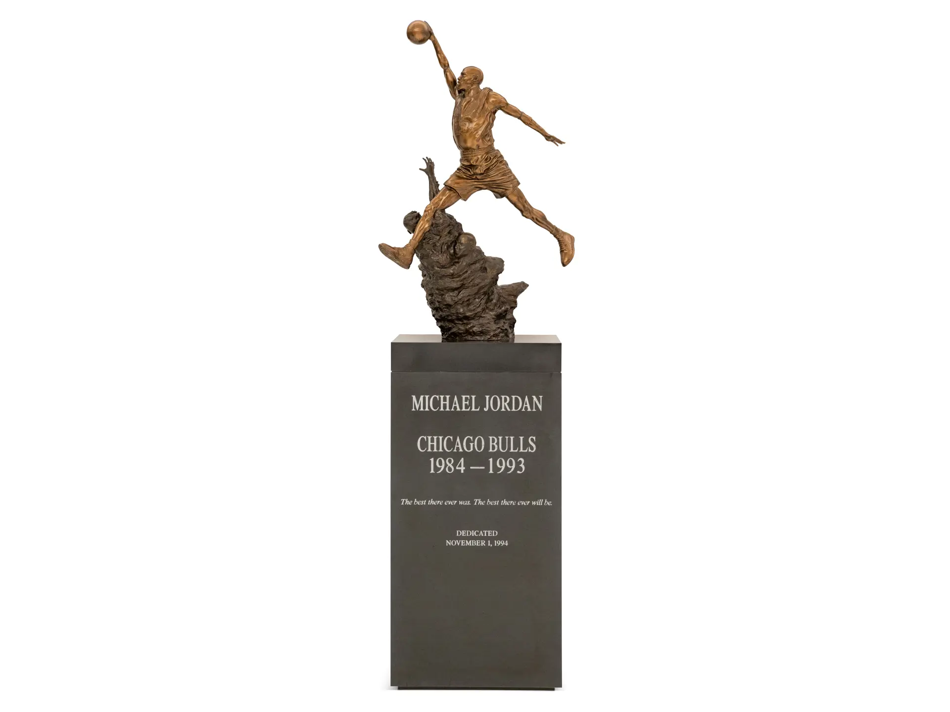 the-spirit-michael-jordan-replica-sculpture-dare-to-dream