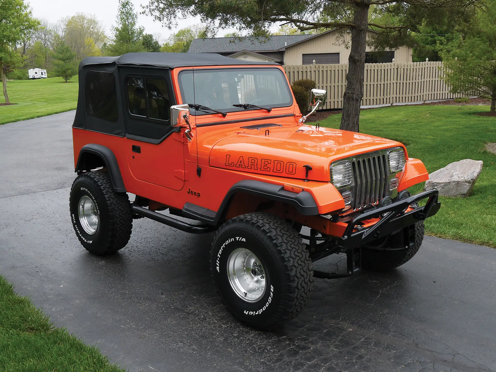 1987 Jeep Wrangler Laredo | Auburn Spring 2019 | RM Sotheby's