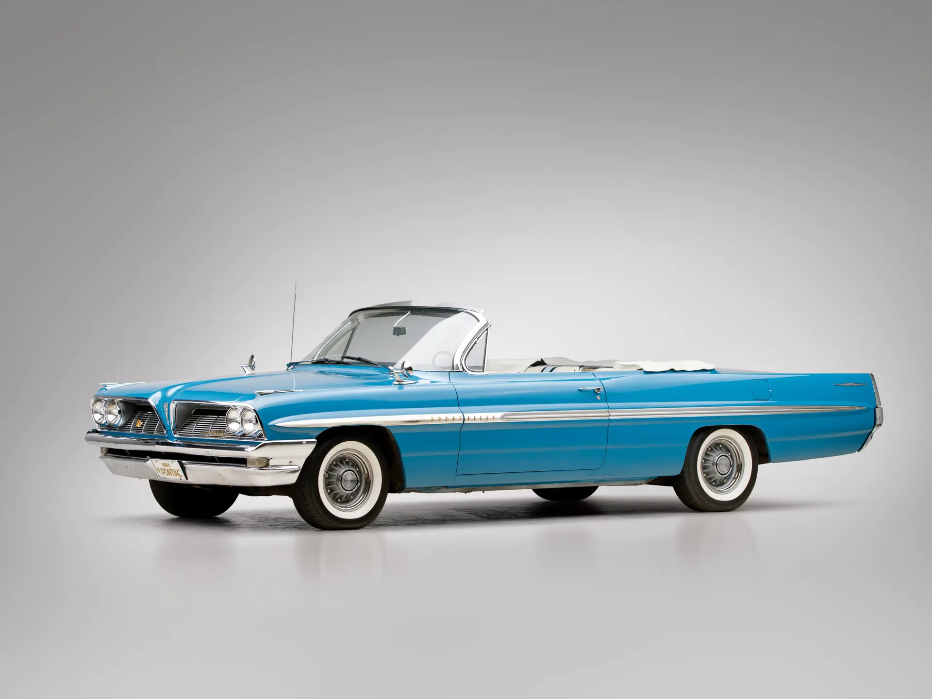 1961 Pontiac Bonneville Convertible | The John Staluppi Collection | RM ...