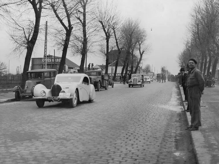 57384 competing in the 1937 Rallye International de Tourisme Automobile Fémenin Paris-Vichy-St Raphaël.