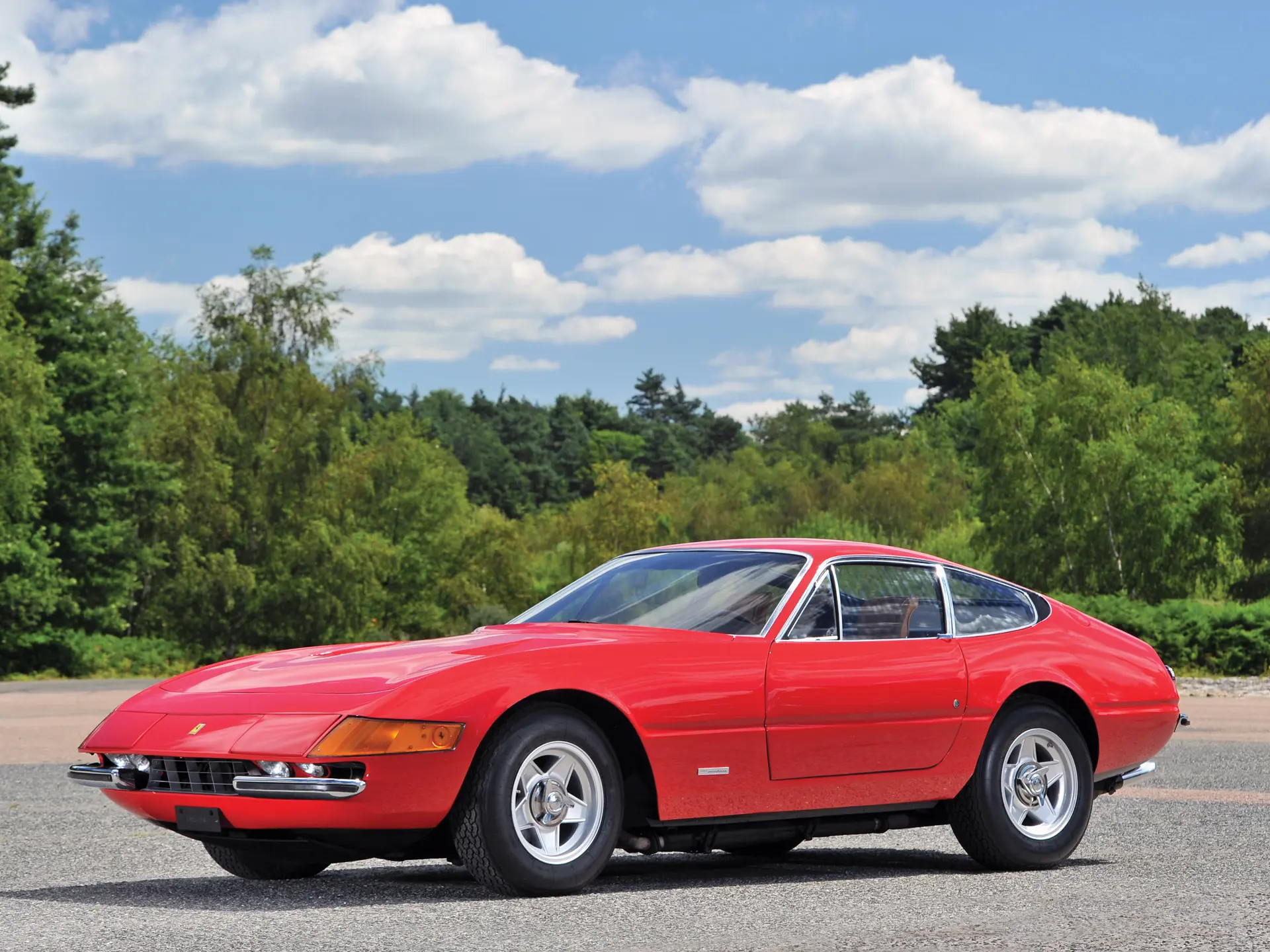 1972-ferrari-365-gtb-4-daytona-berlinetta-by-scaglietti-london-2014