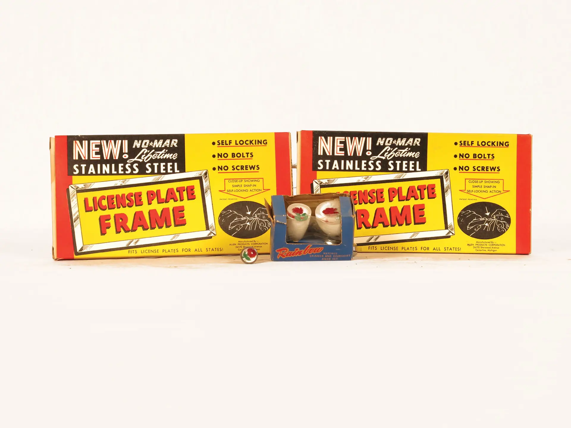 Accessory Steering Wheel Knickers Knob, Shifter Knob and Cigar Light with a set of Accessory