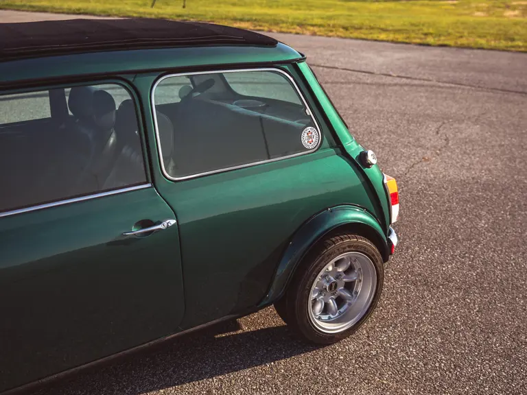 1995 Rover Mini | Photo: Teddy Pieper | @vconceptsllc