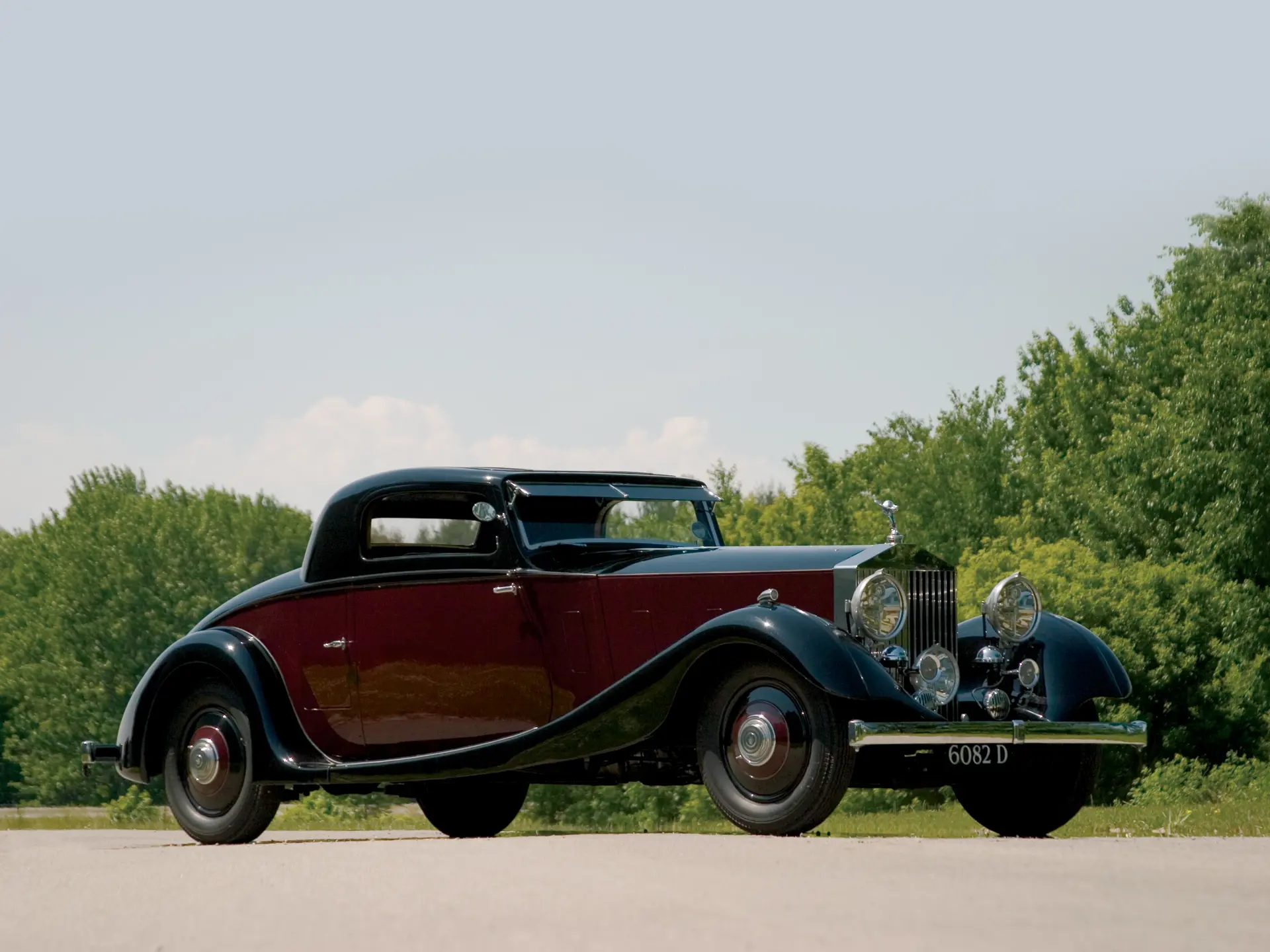 Elegant Rolls Royce Phantom 1935 Images