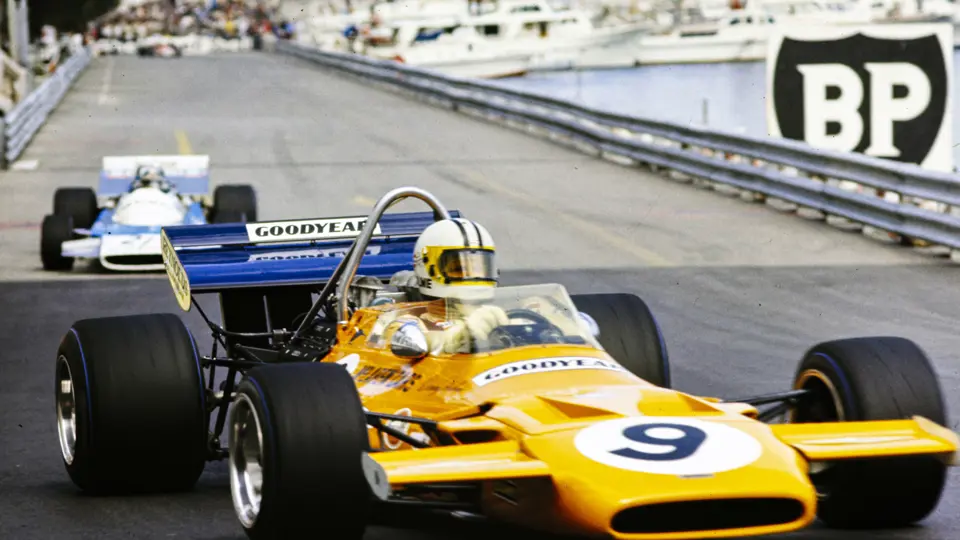 Piloted by Denny Hulme and wearing Bruce McLaren’s iconic livery, chassis 1 was driven to a 4th place finish at the 1971 Monaco Grand Prix.