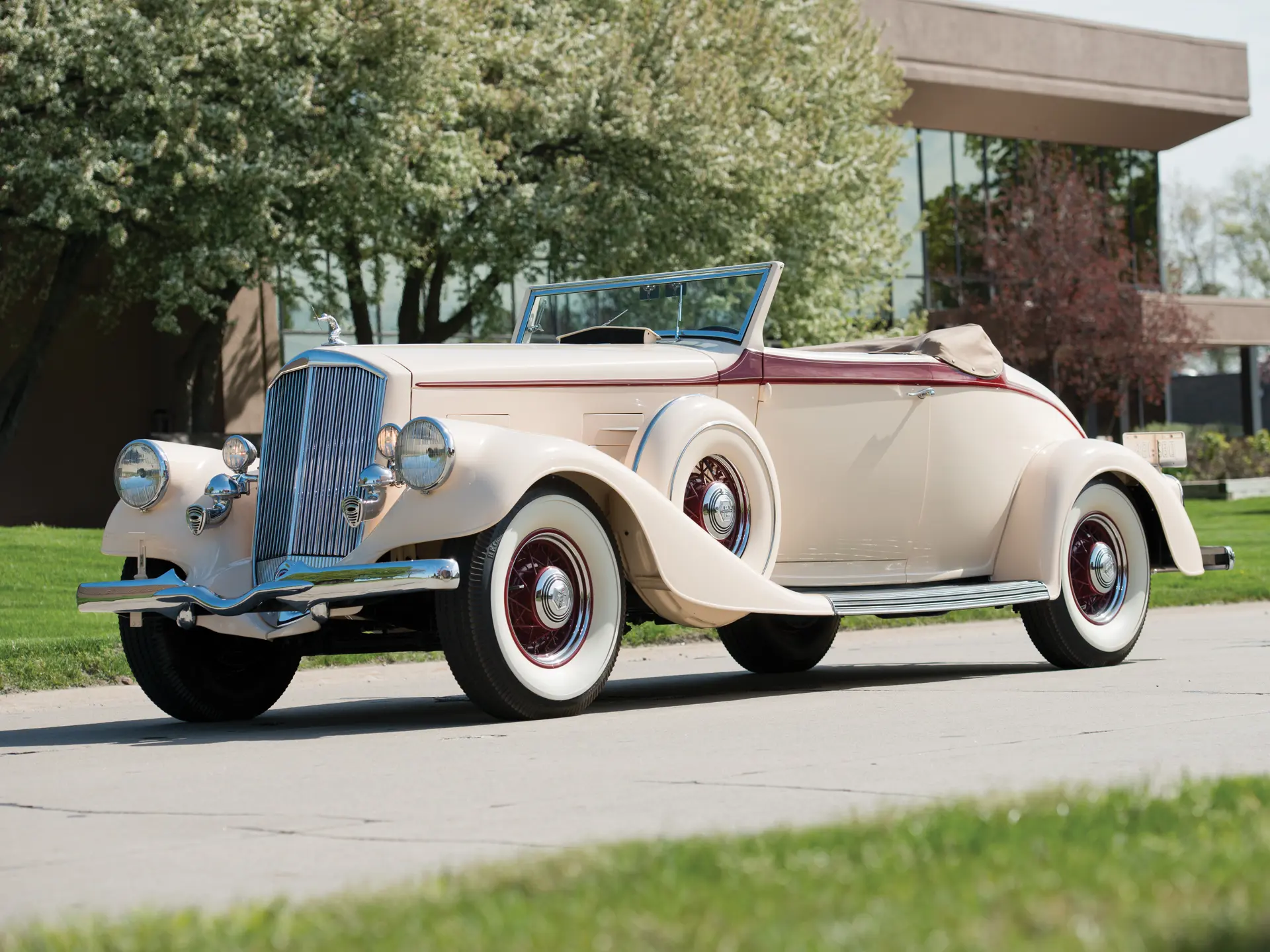 1934 Pierce-Arrow Twelve Convertible Coupe Roadster | Motor City 2015