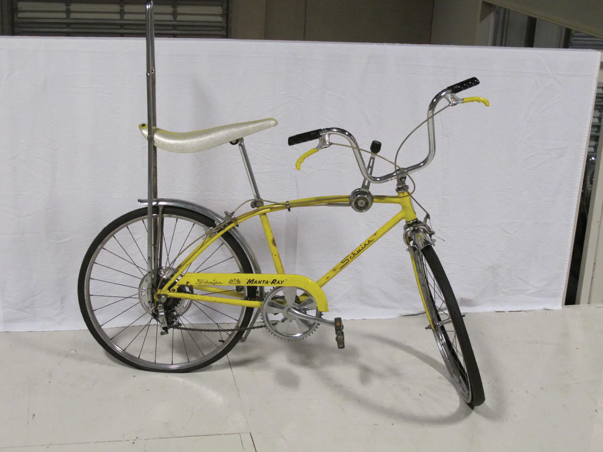 Set of four vintage styled bicycles Fort Lauderdale 2015 RM Sotheby's