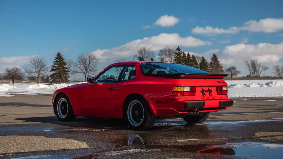 1986 Porsche 944 Turbo | Photo: Teddy Pieper @vconceptsllc