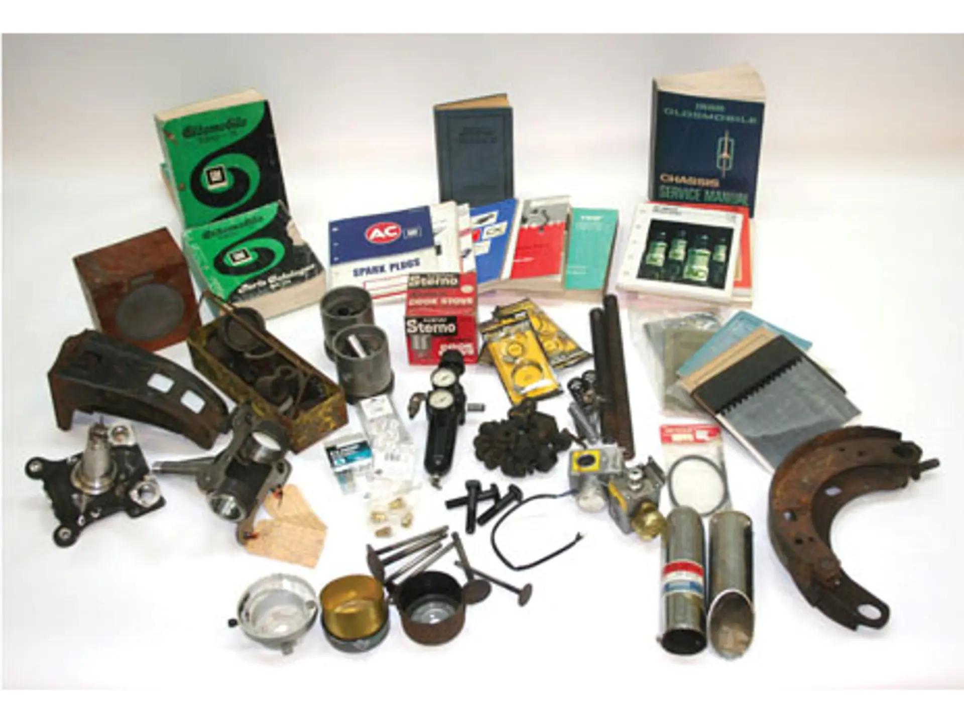 Large Lot of Miscellaneous Antiques Auto Parts, Tools, Manuel’s, books