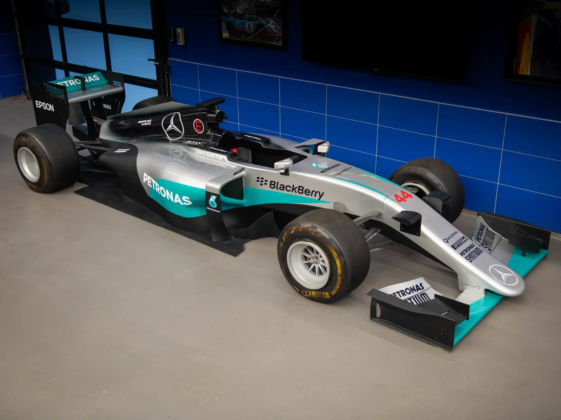 Formula Factory F1 Show Car 'Lewis Hamilton' Full Scale Model | Dare to