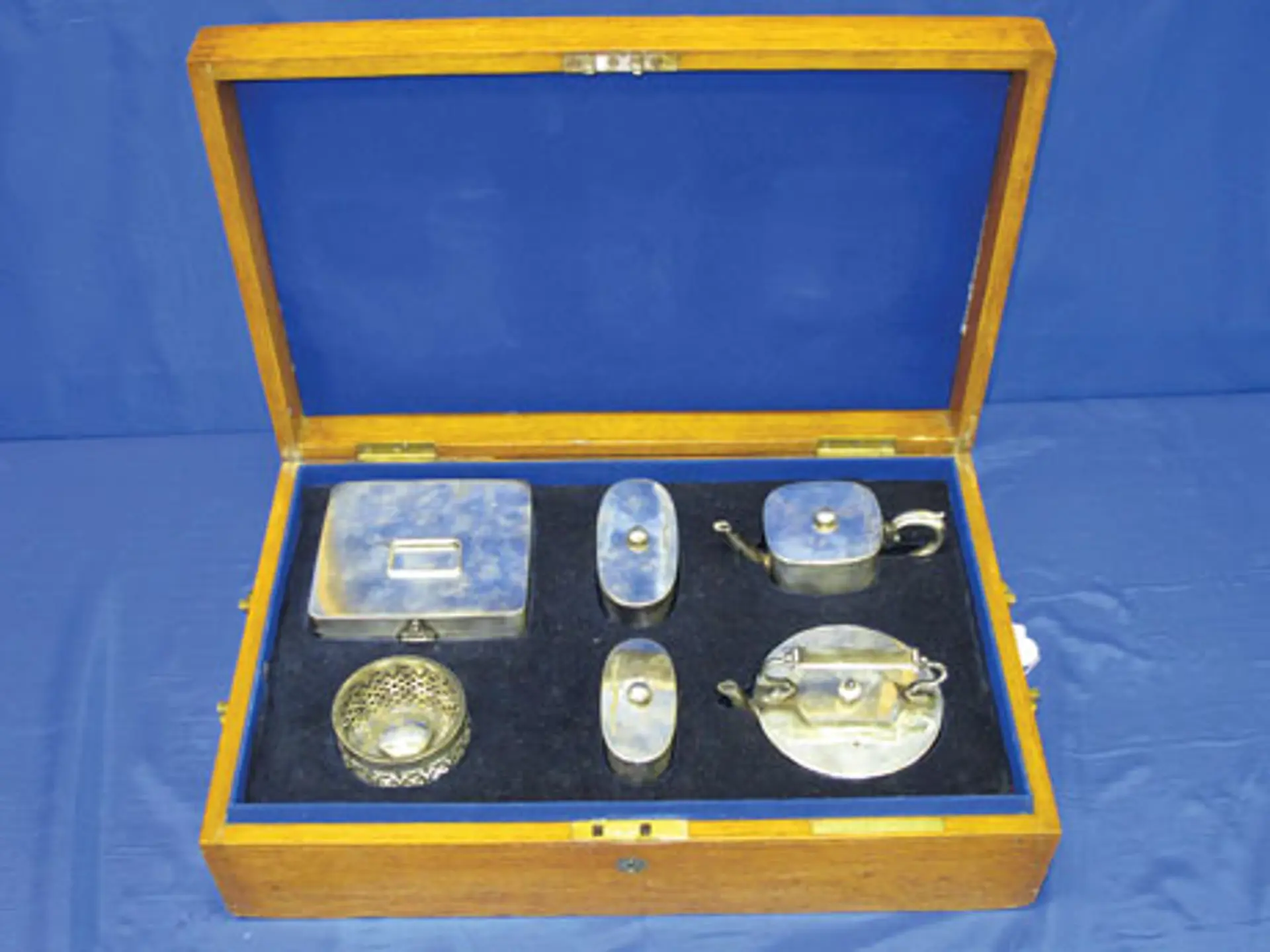 Traveling Tea Set Elkington and Co. London 1905 | Auburn Fall 2012 | RM ...