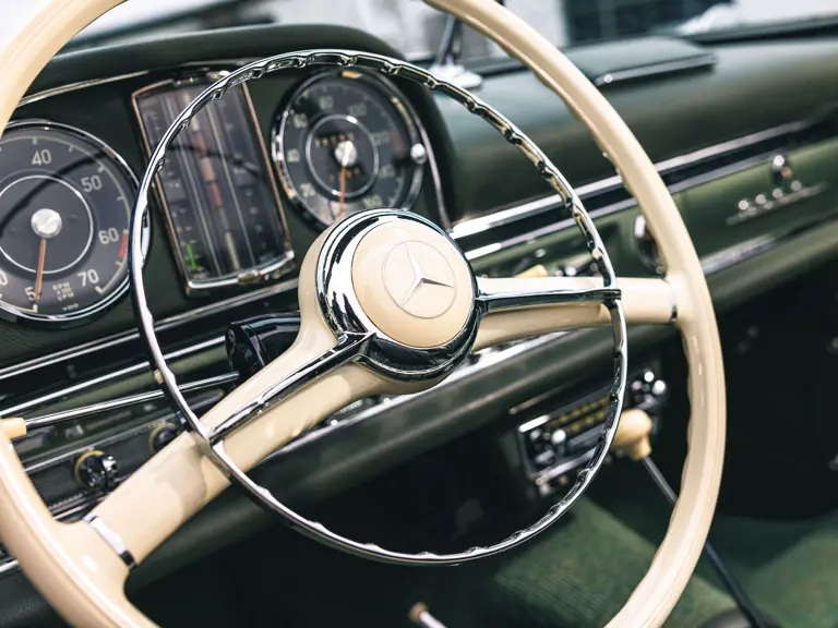 1960 Mercedes Benz 300SL | Photo: Ted Pieper - @vconceptsllc