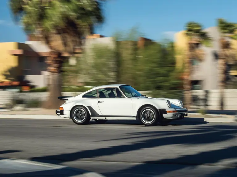 1975 Porsche 911 390 Turbo

Photo: James Lipman