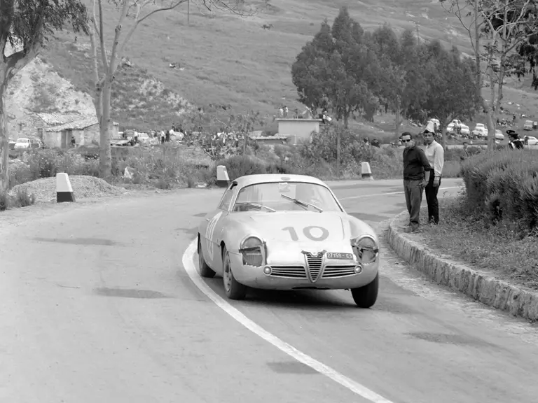 Wearing the race number ‘10’, the Giulietta was campaigned by Ignazio Giunti and Paolo Datti at the 1963 Targa Florio.