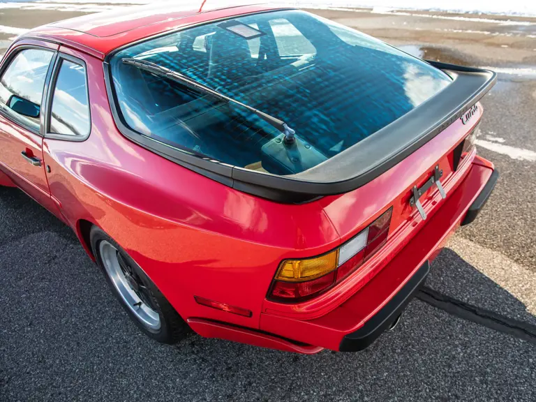 1986 Porsche 944 Turbo | Photo: Teddy Pieper @vconceptsllc