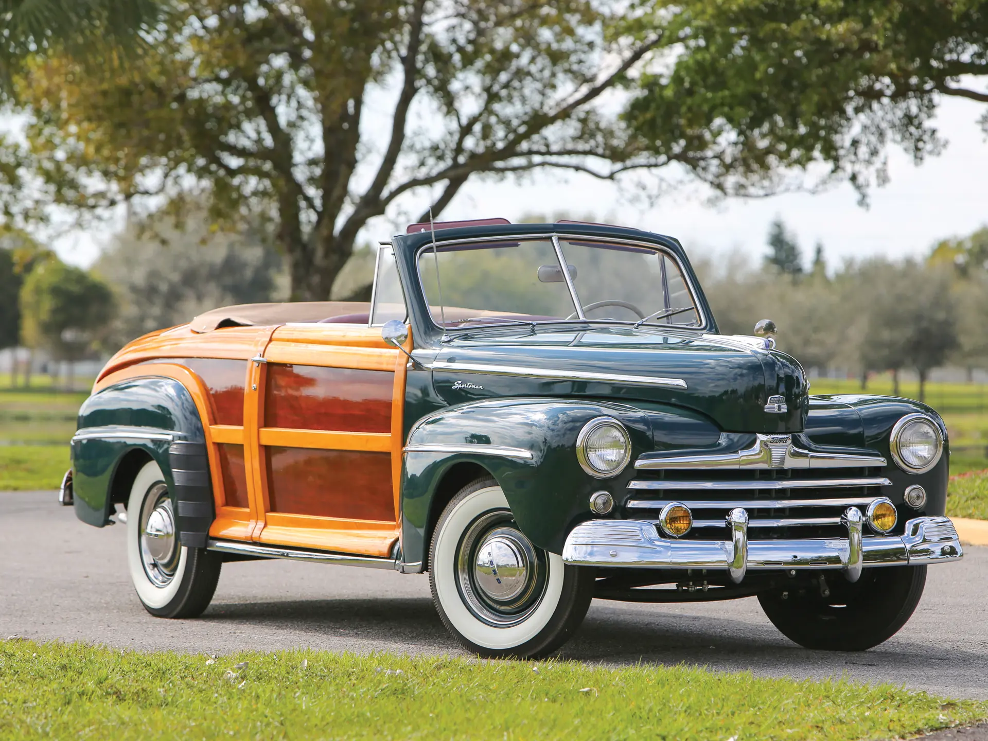 1947 Ford Super DeLuxe Sportsman Convertible | Amelia Island 2016 | RM ...