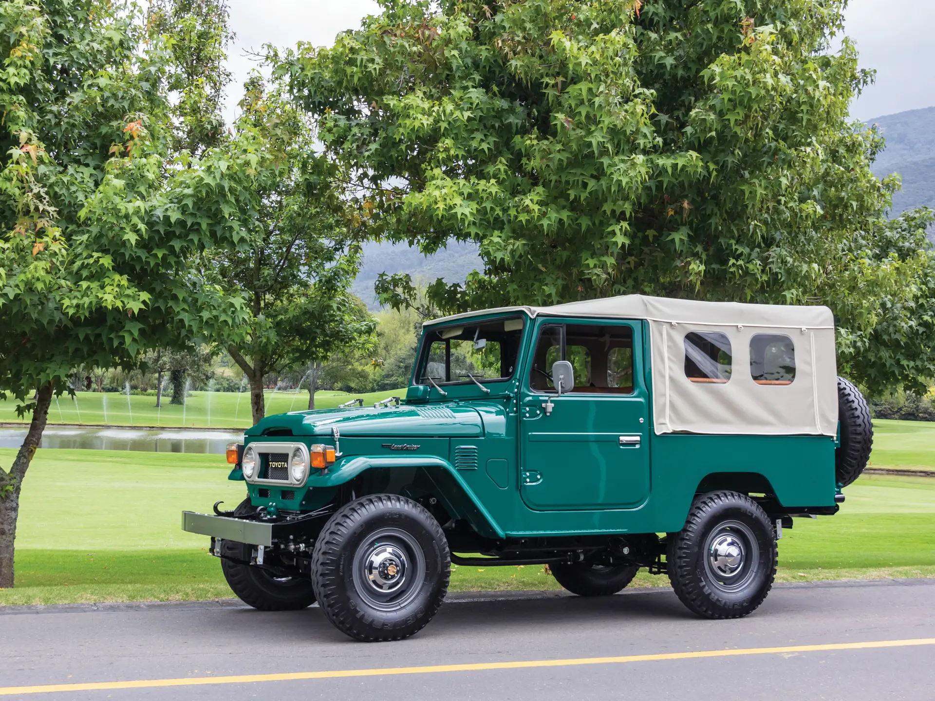 1978 Toyota Fj43 Land Cruiser Soft-top 