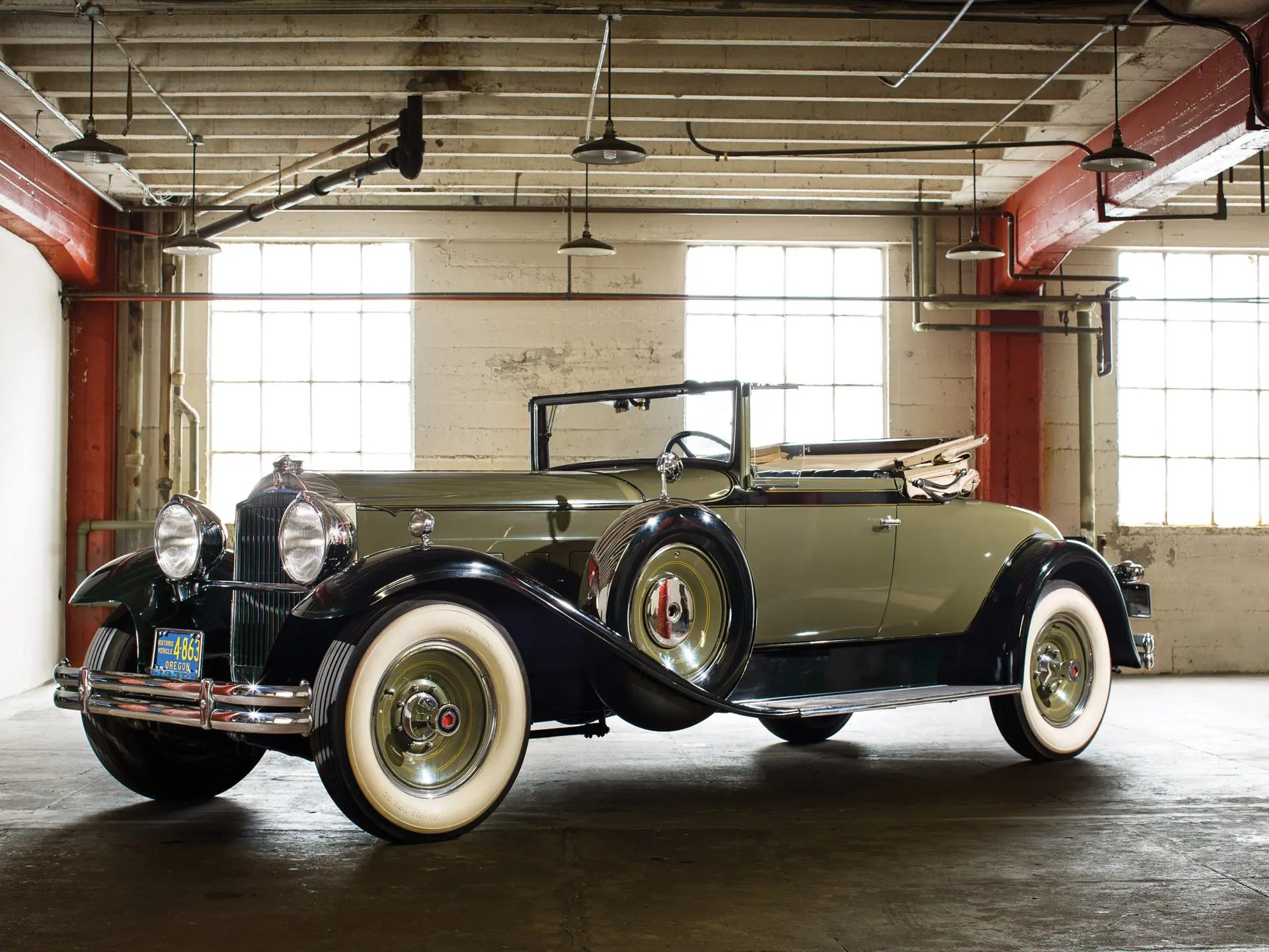 1930 Packard Deluxe Eight | California 2015 | RM Sotheby's