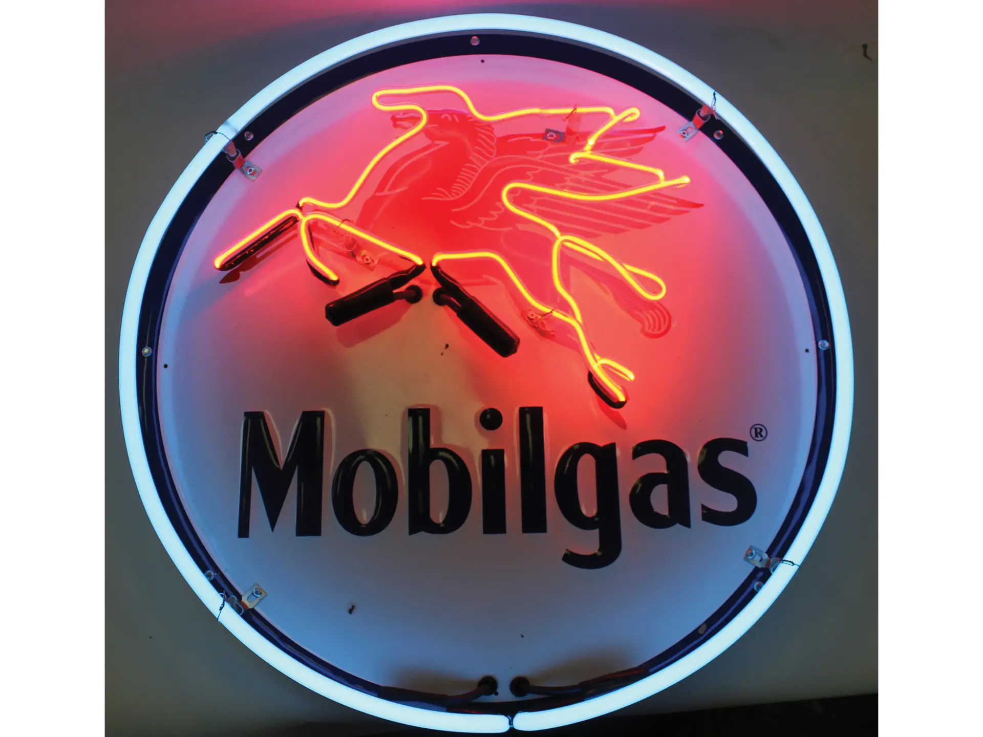 Mobilgas Reproduction Neon Sign Auburn Fall 2018 RM Sotheby's