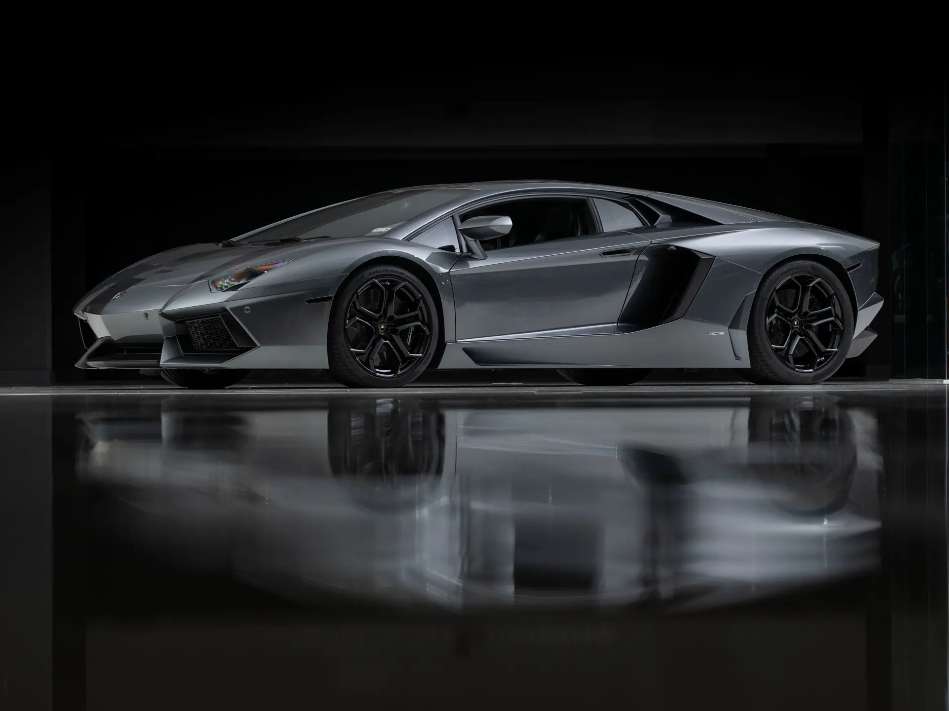 Lamborghini Aventador LP700-4 (2012)