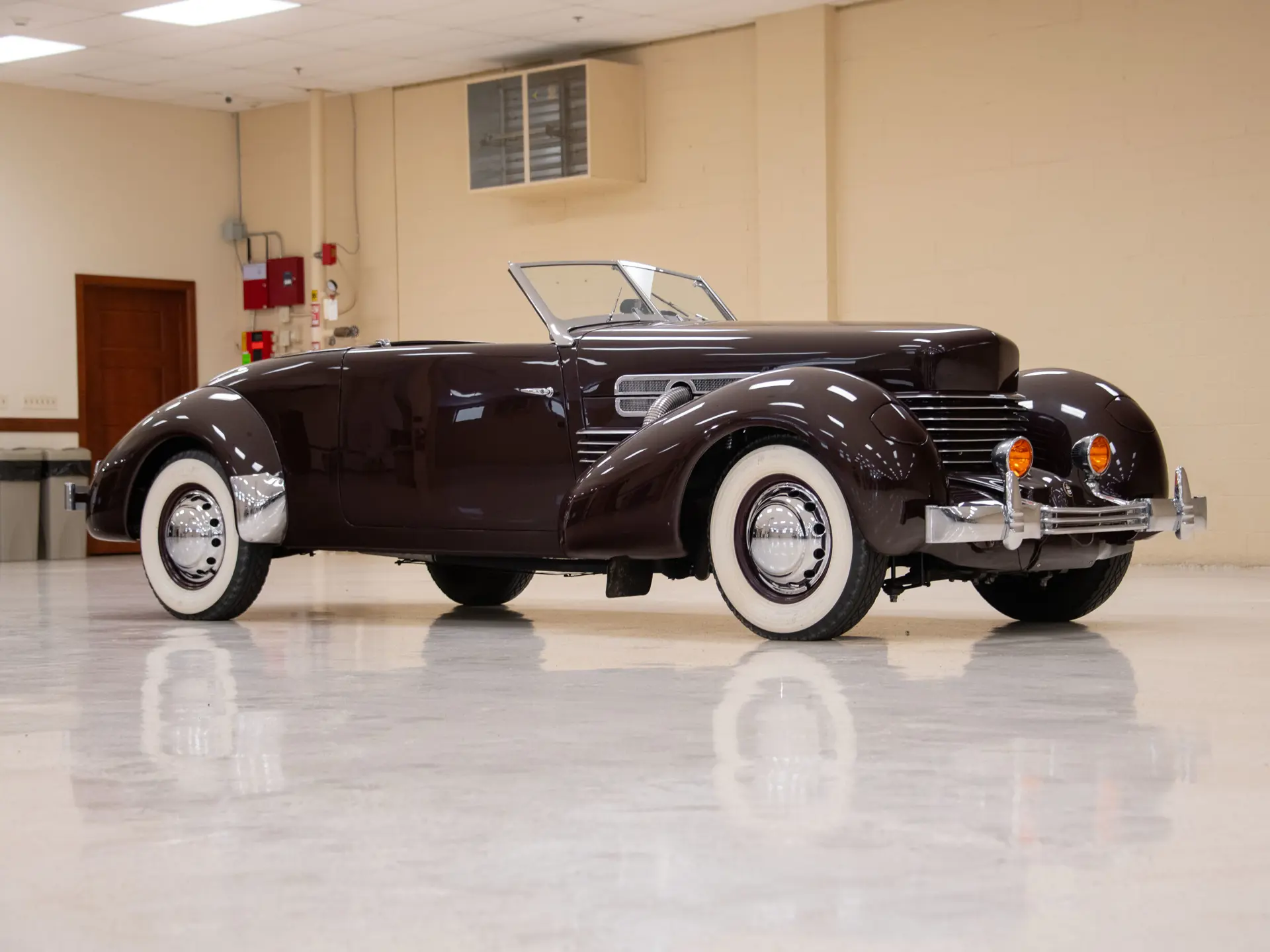 1937 Cord 812 Supercharged Cabriolet | Miami 2024 | RM Sotheby's