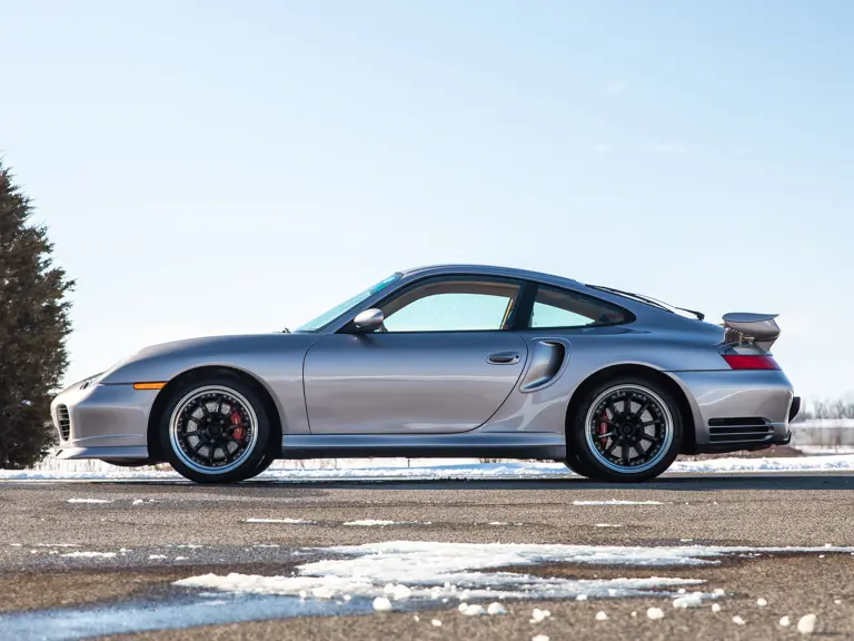 2002 Porsche 911 Turbo Coupe | Photo: Teddy Pieper @vconceptsllc