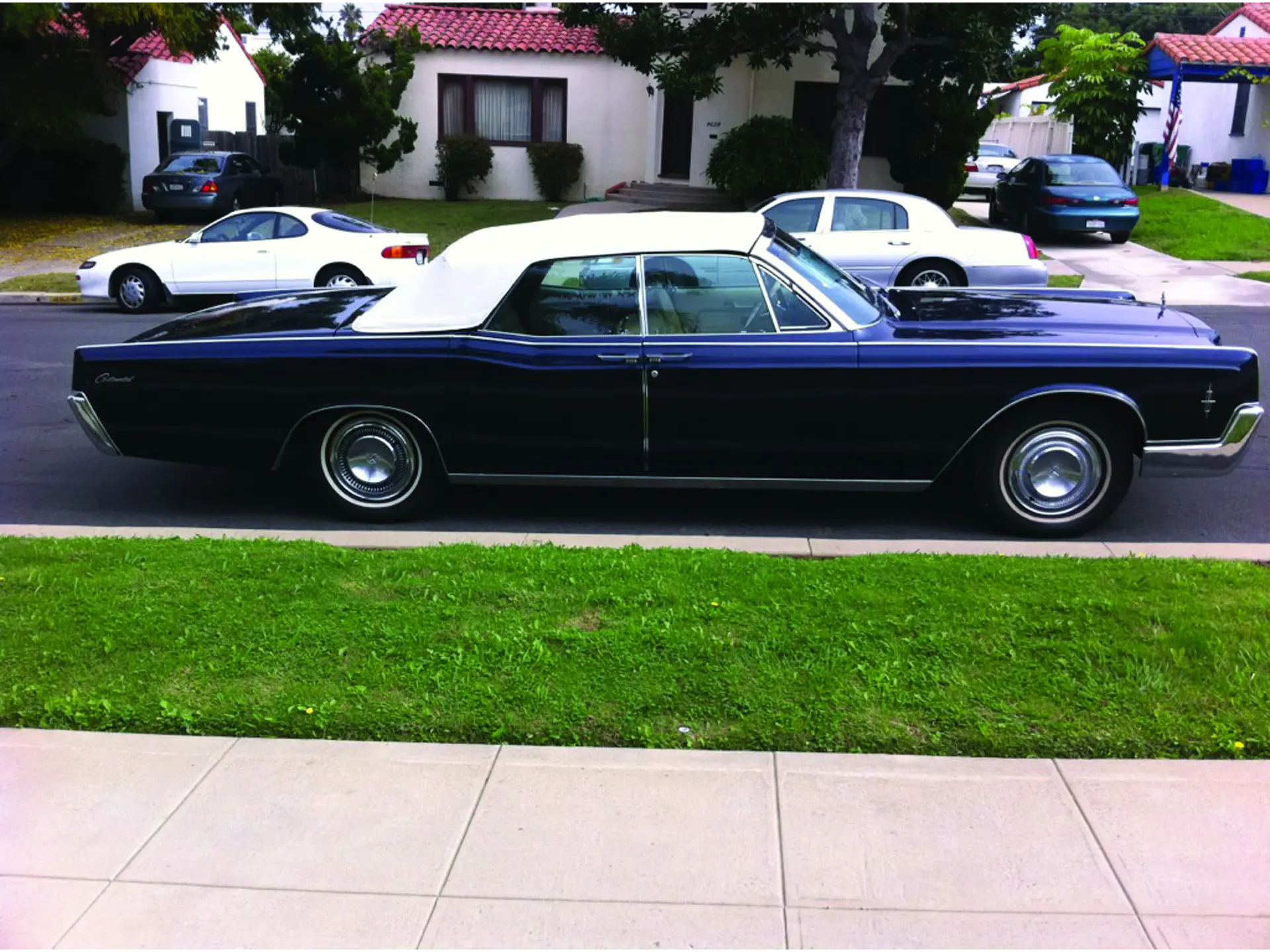 1966 Lincoln Continental 