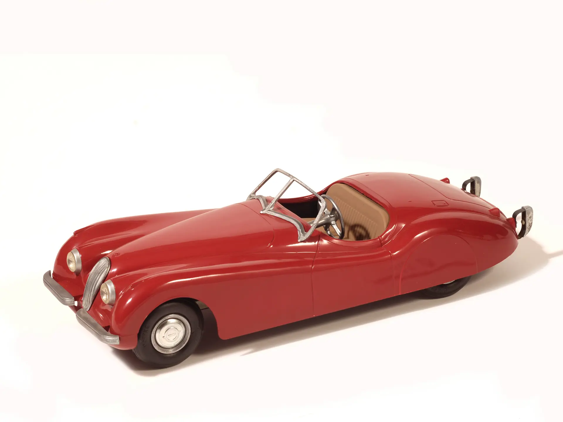 JAGUAR XK 120 MODEL CAR BY DOEPKE | The Ponder Collection | RM Sotheby's