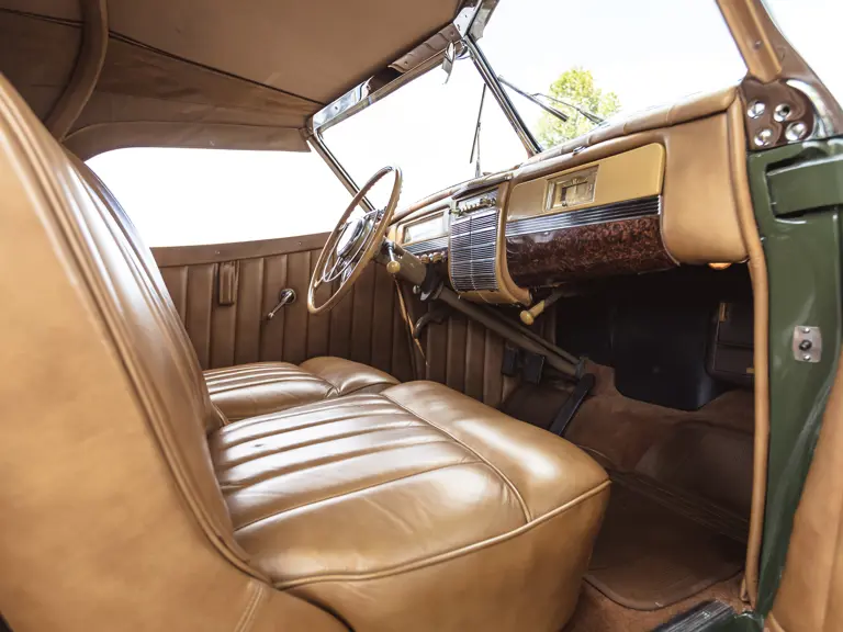 1941 Packard Darrin | RM Sotheby's | Photo: Teddy Pieper - @vconceptsllc