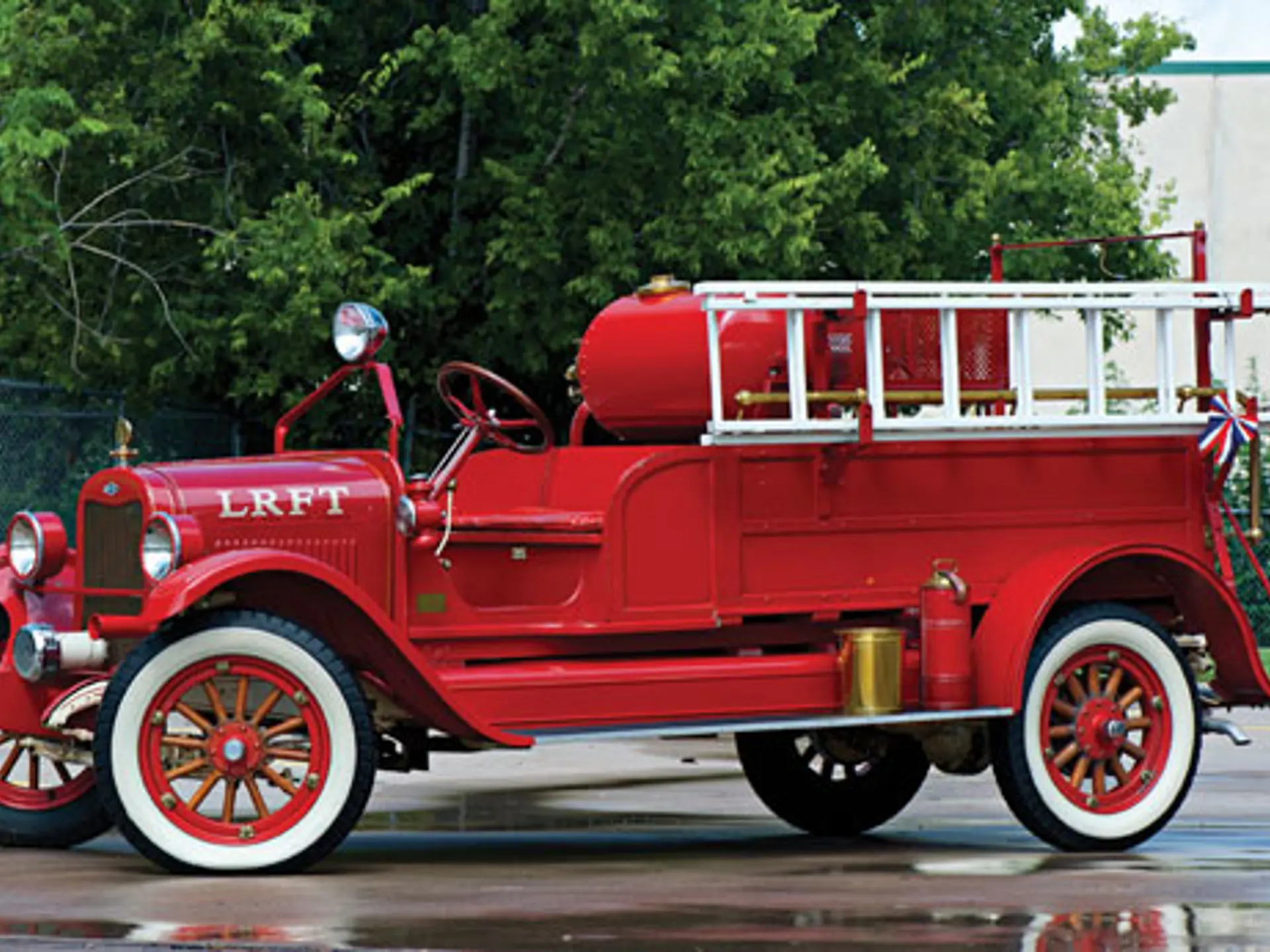 1925 American LaFrance Fire Truck | Auburn Fall 2012 | RM Sotheby's