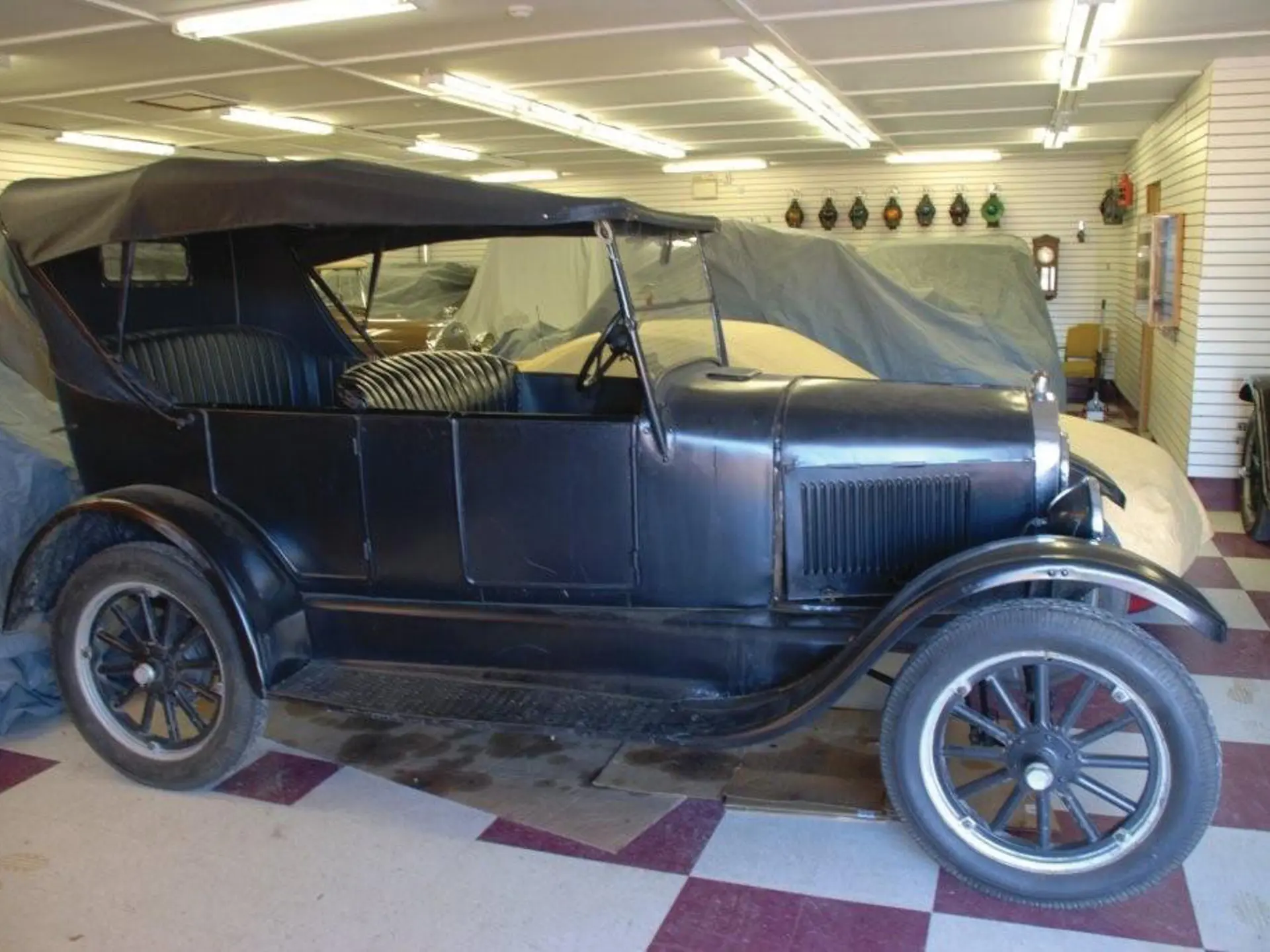 1926 Ford Model T Touring Convertible 