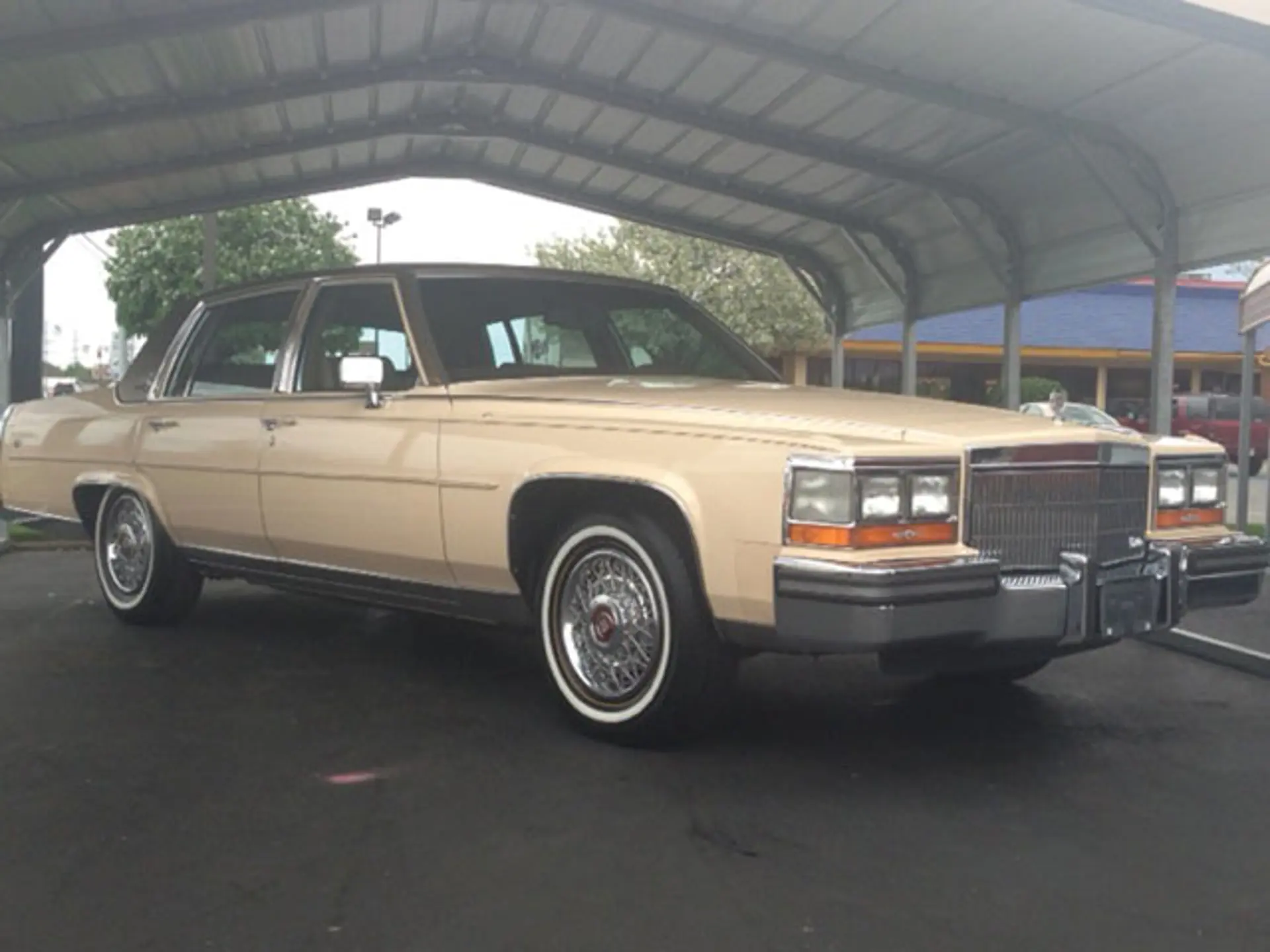 1989 Cadillac Brougham 