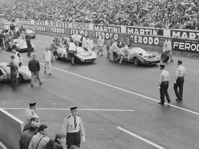 P/1032, car #4, at the 1966 24 Hours of Le Mans.