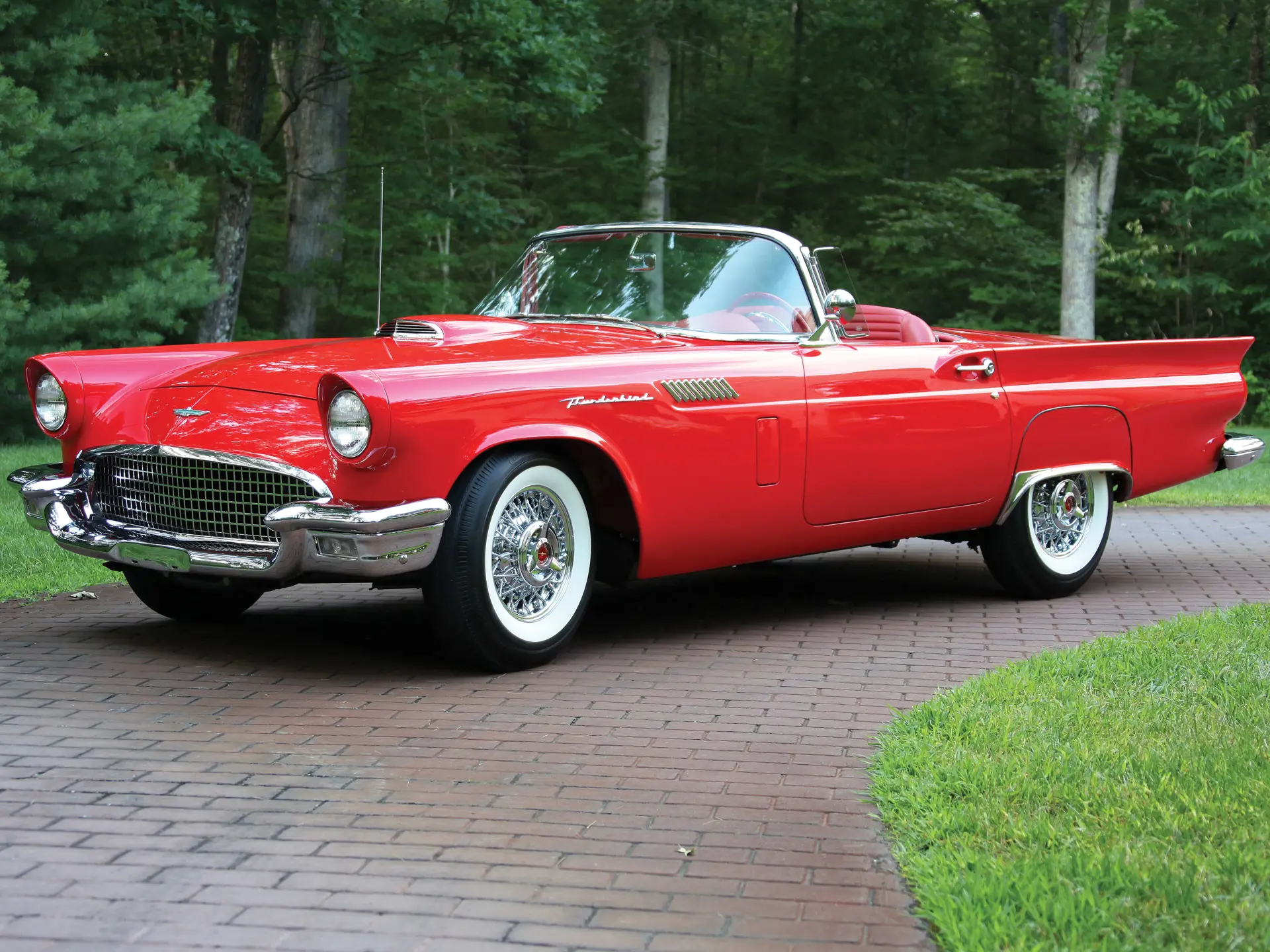 1957 Ford Thunderbird 