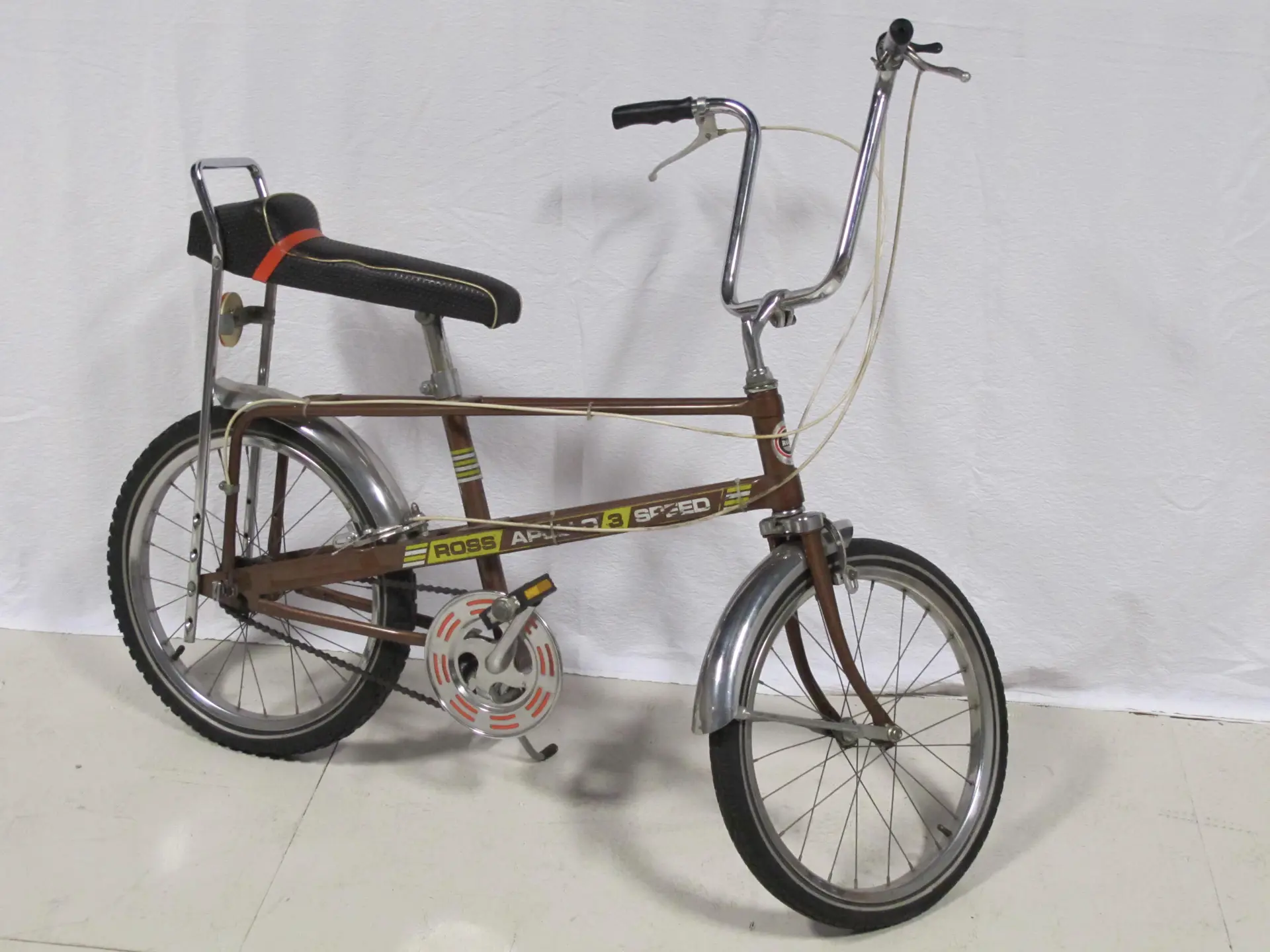 Five vintage style bicycles Fort Lauderdale 2015 RM Sotheby's